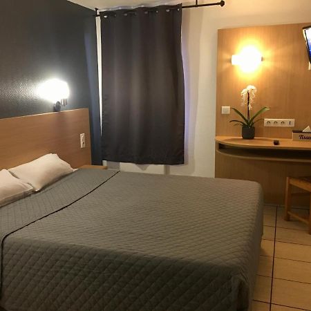 Confort Hotel Montgeron Luaran gambar