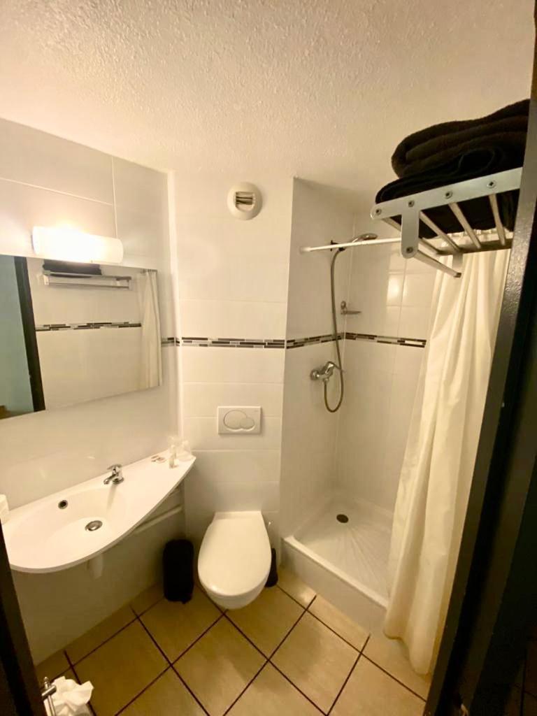 Confort Hotel Montgeron Luaran gambar
